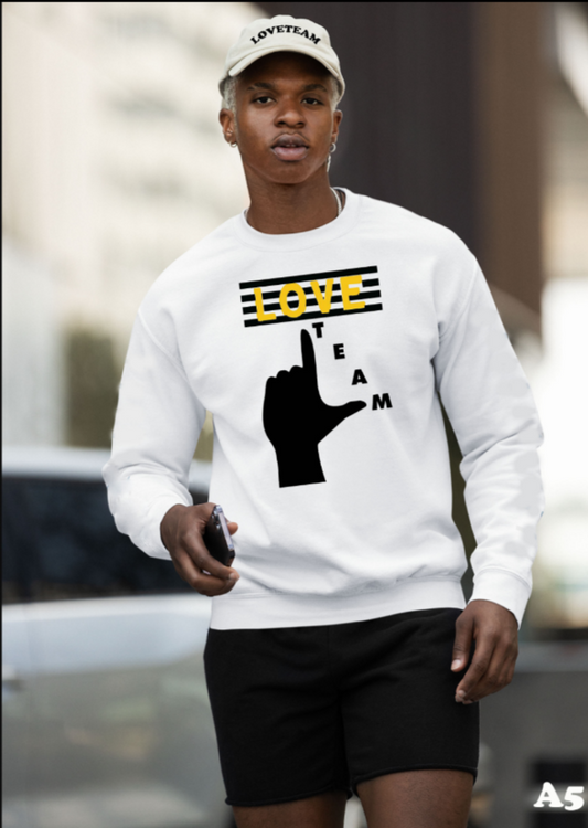 Love Team Sweatshirt an Love Team Hat Set